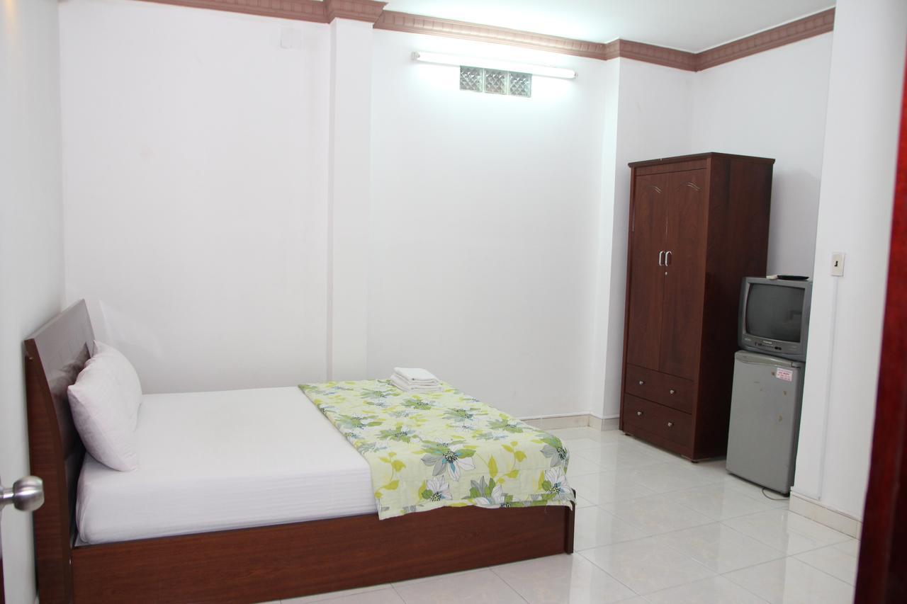 Ngan Long Hotel Ho Chi Minh-stad Buitenkant foto