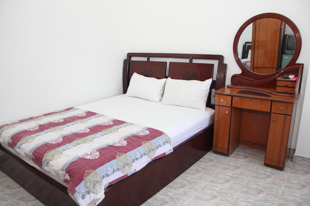 Ngan Long Hotel Ho Chi Minh-stad Buitenkant foto