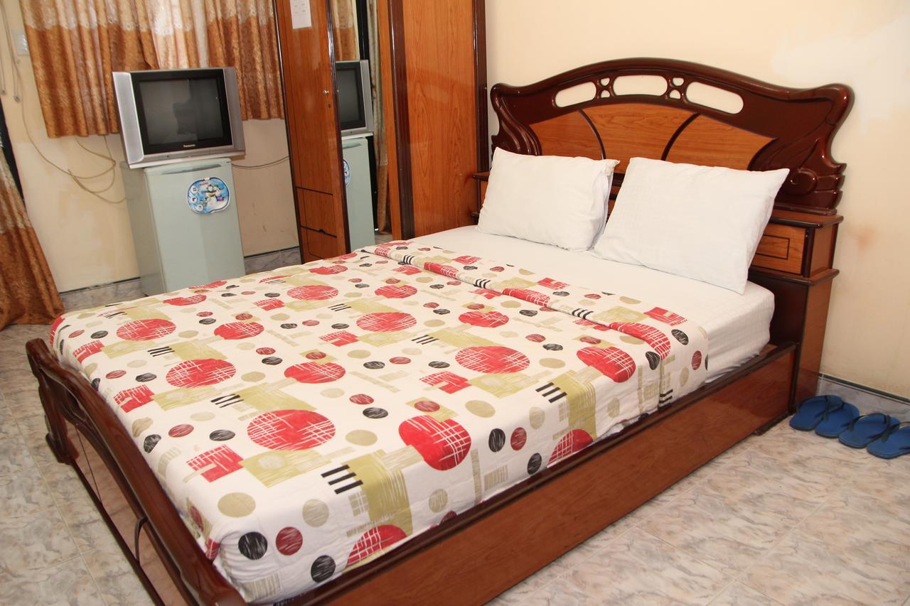 Ngan Long Hotel Ho Chi Minh-stad Buitenkant foto
