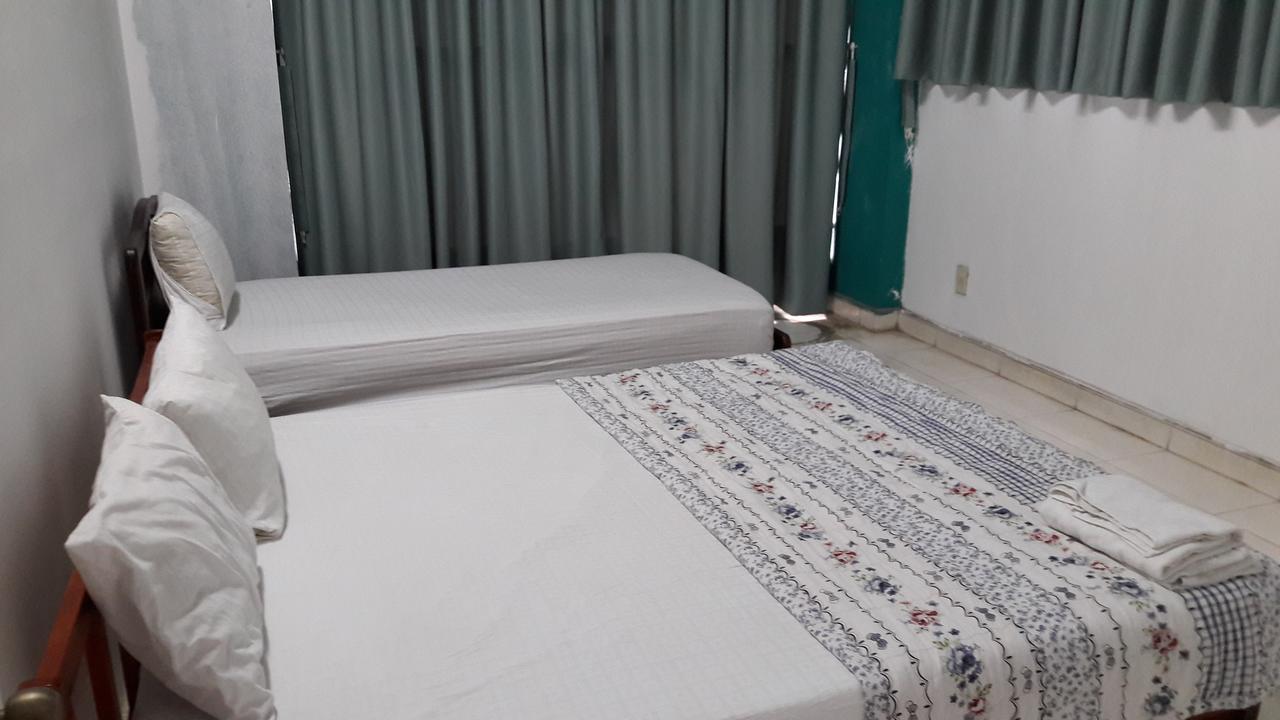 Ngan Long Hotel Ho Chi Minh-stad Buitenkant foto